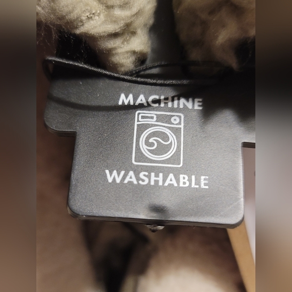 NWT Dearfoam Khaki Washable Gel Infused Memory Foam Large - Picture 2 of 7